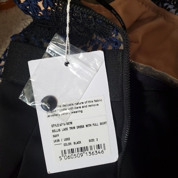 SELF- PORTRAIT NEW WITH TAGS! Bella lace trim navy and black dress. Size 2 - Picture 11 of 14